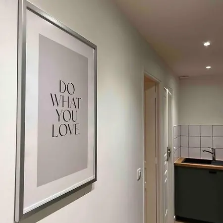 Apartment L'eden Au Porte De Paris Metro 9 *